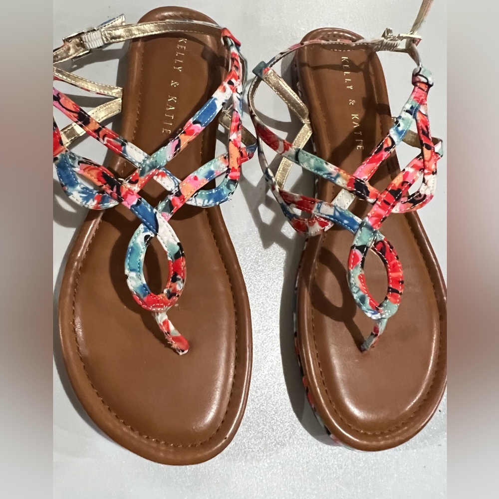 Shop Kelly & Katie Women's Shoes - Get the lowest price size 8 like new.🤗